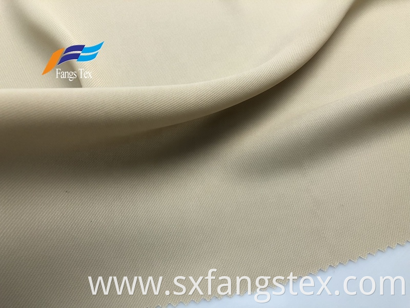 100% Polyester Diamond Mess Twill Dyed Garment Fabric 5